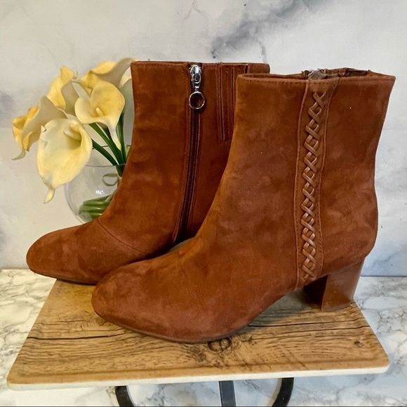 Earth Sparta Cinnamon Suede Leather Ankle Boots Size 8.5 NWOT - Picture 4 of 10